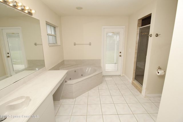 618 Sturbridge Terrace SE, Palm Bay, FL 32909