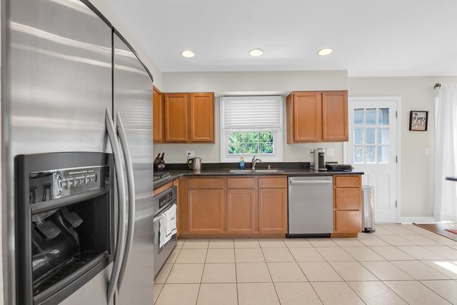 1320 Deerfield Place, Highland Park, IL 60035