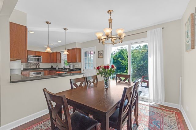 1320 Deerfield Place, Highland Park, IL 60035