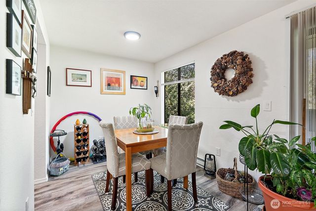 9010 236th Street SW, Edmonds, WA 98026