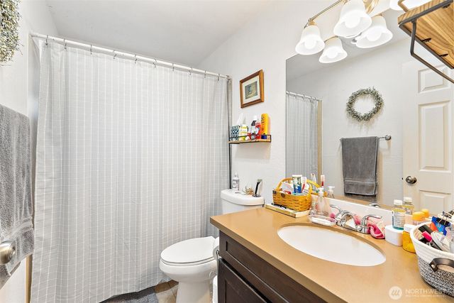 9010 236th Street SW, Edmonds, WA 98026