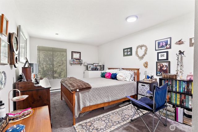 9010 236th Street SW, Edmonds, WA 98026