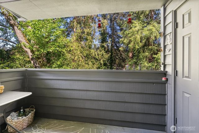 9010 236th Street SW, Edmonds, WA 98026