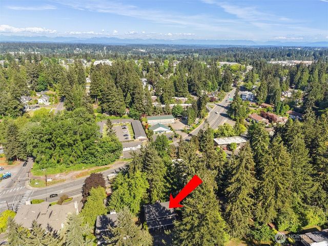 9010 236th Street SW, Edmonds, WA 98026