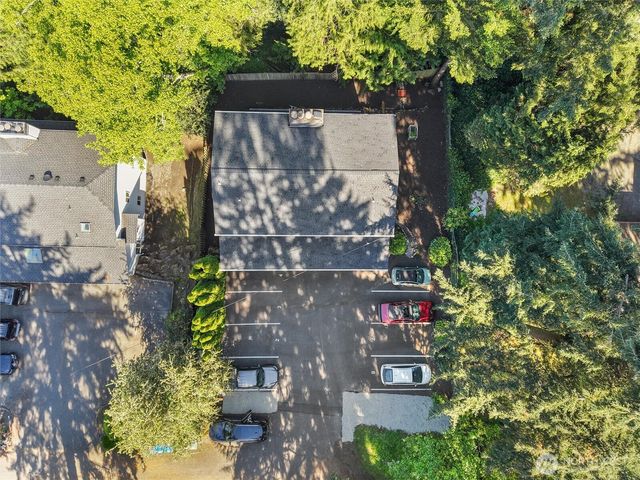 9010 236th Street SW, Edmonds, WA 98026