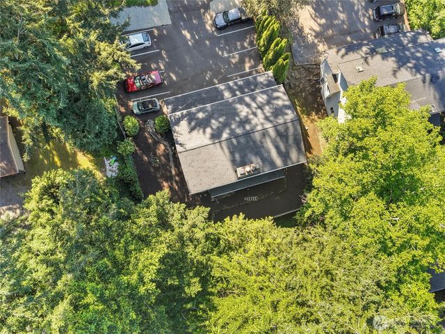 9010 236th Street SW, Edmonds, WA 98026