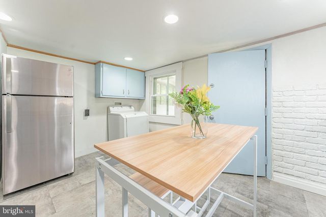 263 S MOUNT AIRY RD, Coatesville, PA 19320
