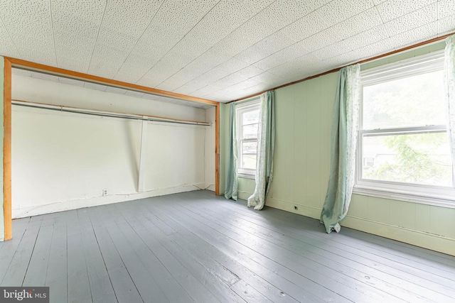 263 S MOUNT AIRY RD, Coatesville, PA 19320