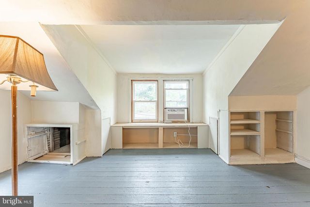 263 S MOUNT AIRY RD, Coatesville, PA 19320