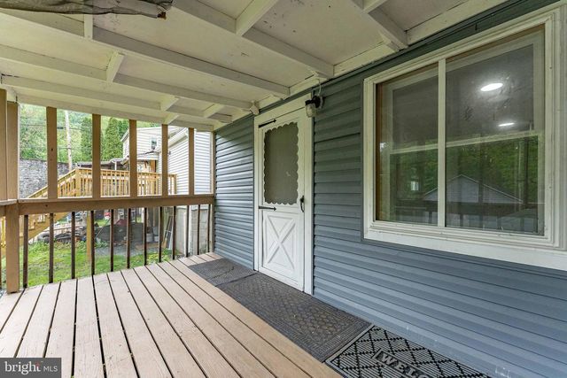 263 S MOUNT AIRY RD, Coatesville, PA 19320