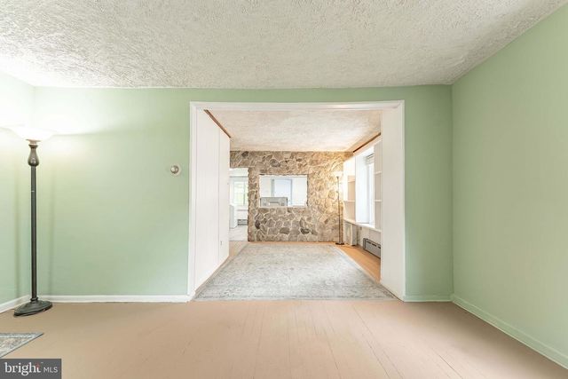 263 S MOUNT AIRY RD, Coatesville, PA 19320