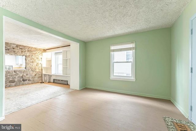 263 S MOUNT AIRY RD, Coatesville, PA 19320