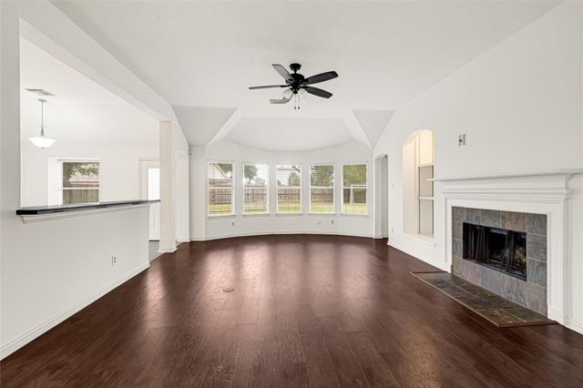 7102 Hollow Field Lane, Cypress, TX 77433