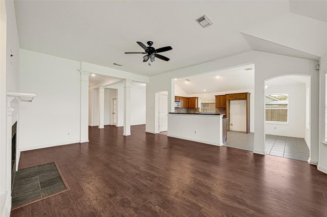 7102 Hollow Field Lane, Cypress, TX 77433