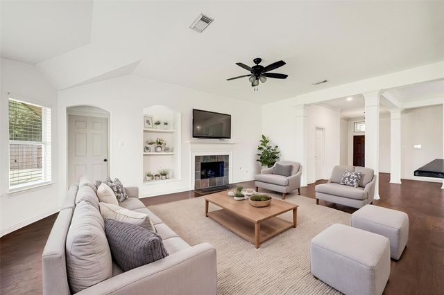 7102 Hollow Field Lane, Cypress, TX 77433