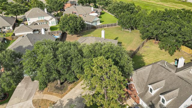 7102 Hollow Field Lane, Cypress, TX 77433