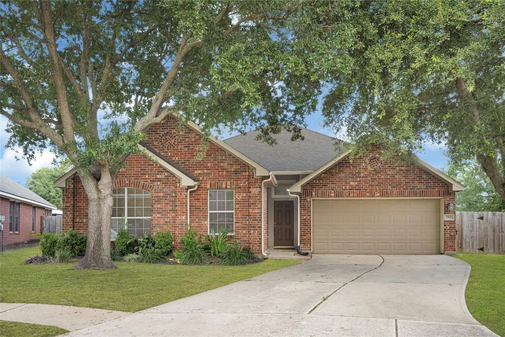 7102 Hollow Field Lane, Cypress, TX 77433