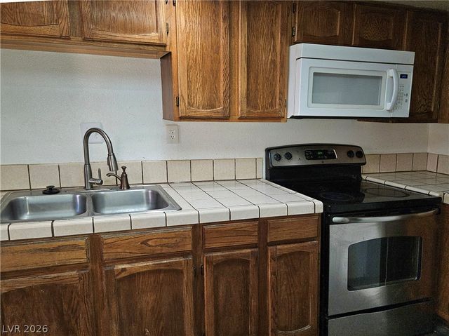 4121 Gannet Circle 412, Las Vegas, NV 89103