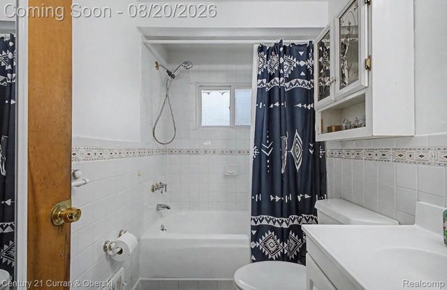 24393 Hanover Street, Dearborn Heights, MI 48125