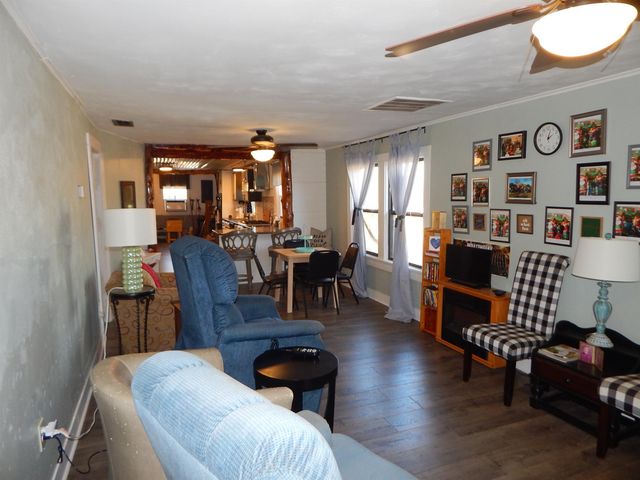 6008 DOE TRAIL, Gilmer, TX 75645