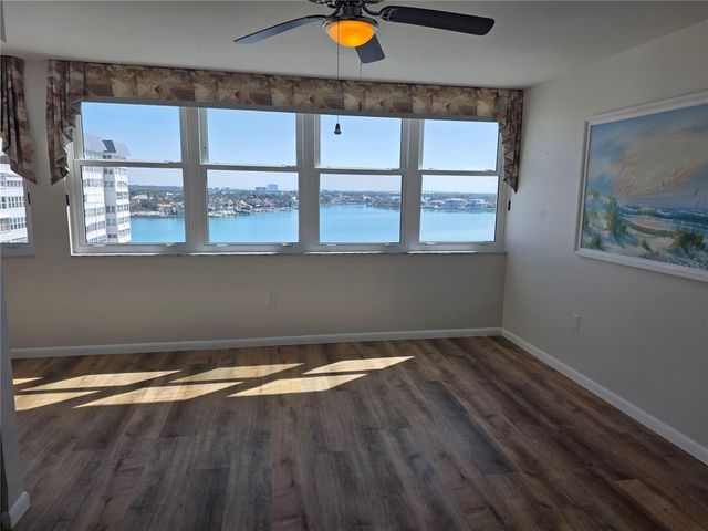 5130 BRITTANY DRIVE S 807, St Petersburg, FL 33715