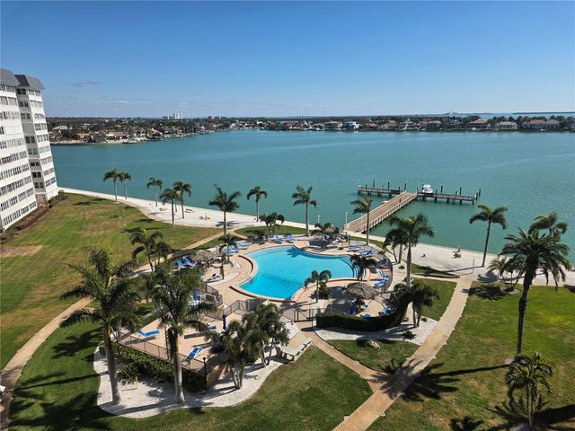 5130 BRITTANY DRIVE S 807, St Petersburg, FL 33715