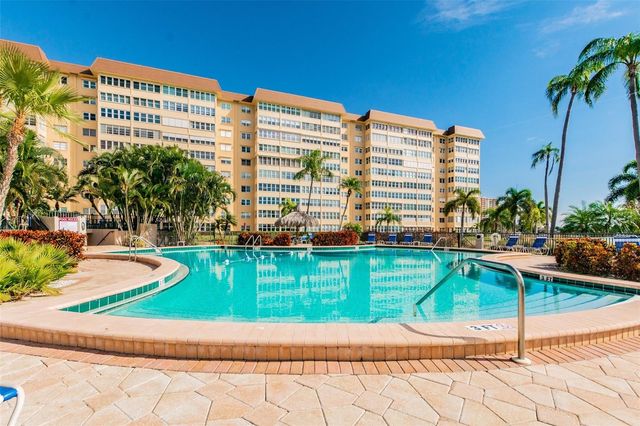 5130 BRITTANY DRIVE S 807, St Petersburg, FL 33715