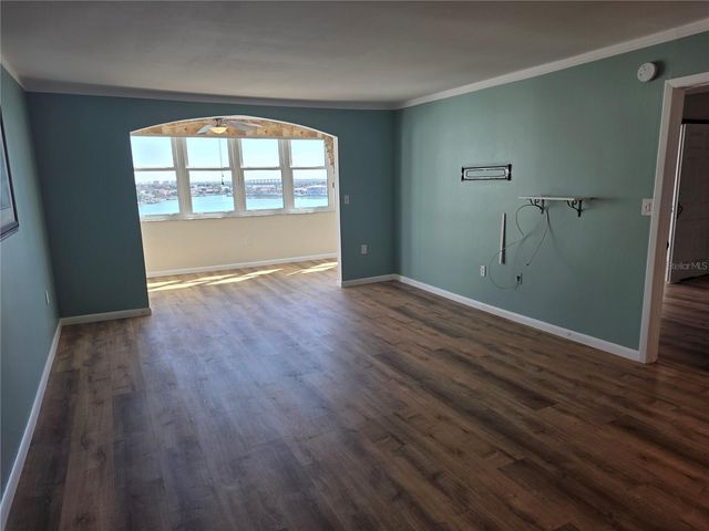 5130 BRITTANY DRIVE S 807, St Petersburg, FL 33715