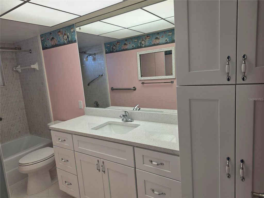 Image 17 of property listing at 5130 BRITTANY DRIVE S 807, St Petersburg, FL 33715