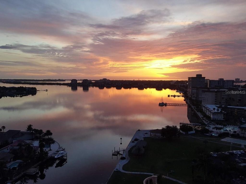 Image 45 of property listing at 5130 BRITTANY DRIVE S 807, St Petersburg, FL 33715