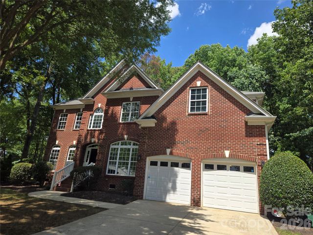 6301 Crown Hill Drive, Charlotte, NC 28227