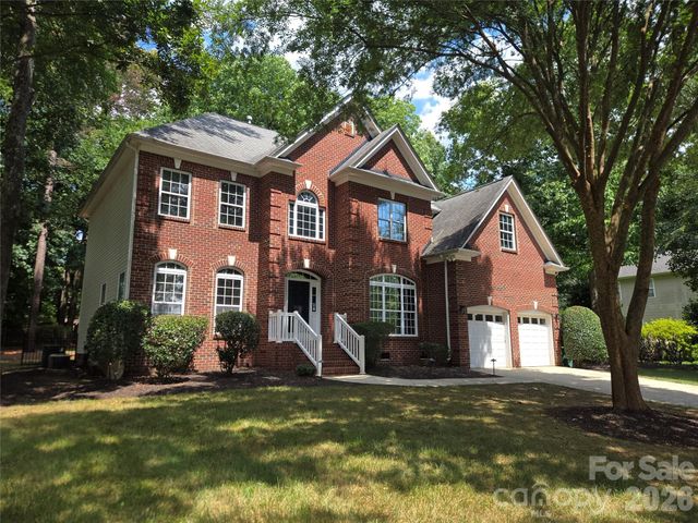 6301 Crown Hill Drive, Charlotte, NC 28227