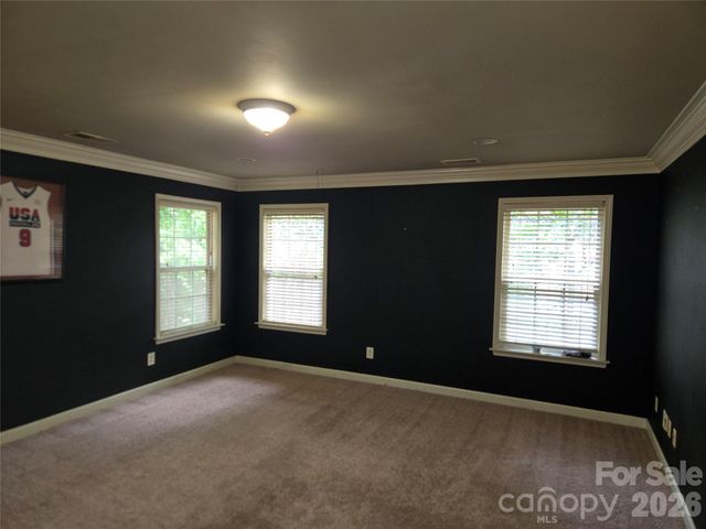 6301 Crown Hill Drive, Charlotte, NC 28227