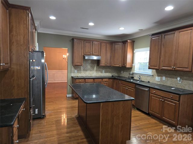 6301 Crown Hill Drive, Charlotte, NC 28227