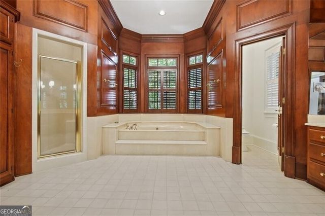 2770 Carmon On Wesley NW, Atlanta, GA 30327