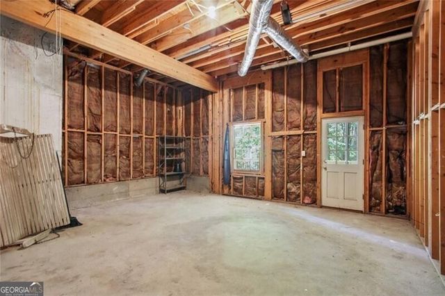 2770 Carmon On Wesley NW, Atlanta, GA 30327