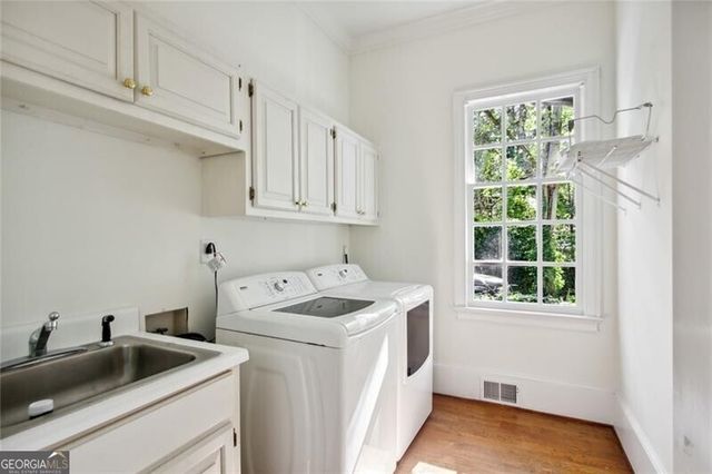 2770 Carmon On Wesley NW, Atlanta, GA 30327