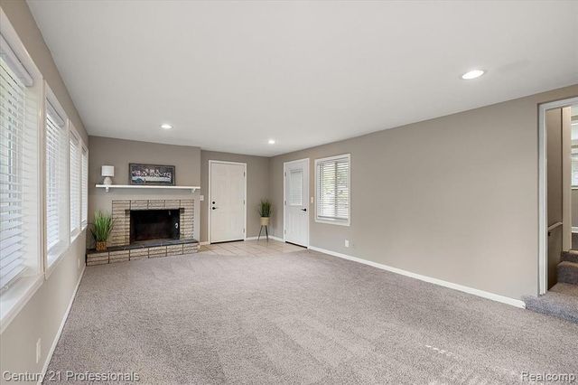 6676 Northview Drive, Clarkston, MI 48346
