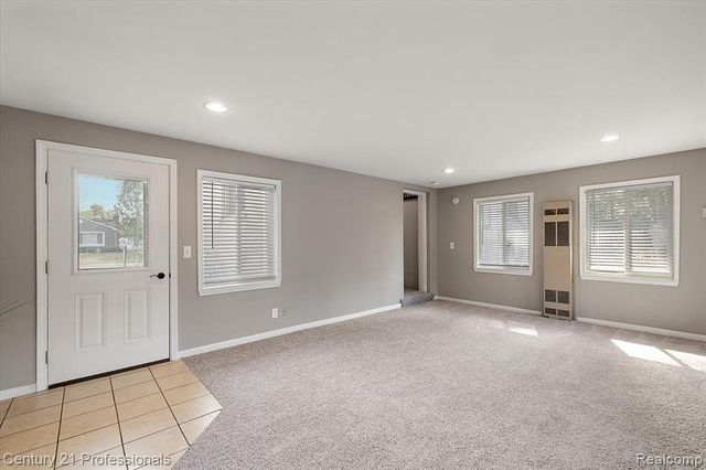 6676 Northview Drive, Clarkston, MI 48346