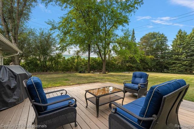 6676 Northview Drive, Clarkston, MI 48346