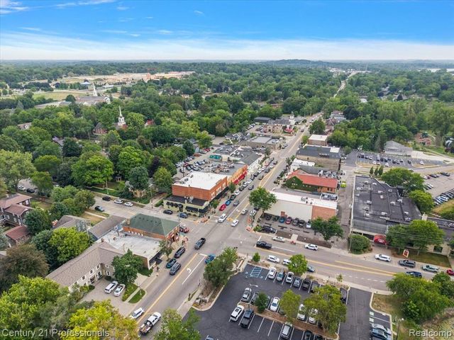 6676 Northview Drive, Clarkston, MI 48346