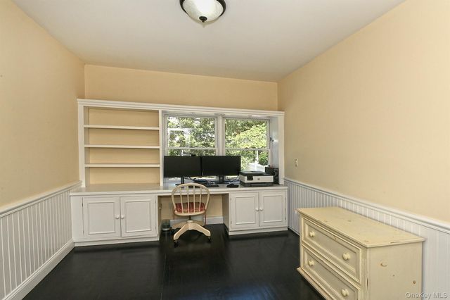 4 Hampton Court, Huntington, NY 11743