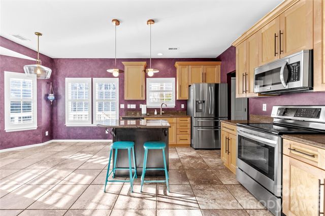 110 Easy Street, Mooresville, NC 28117