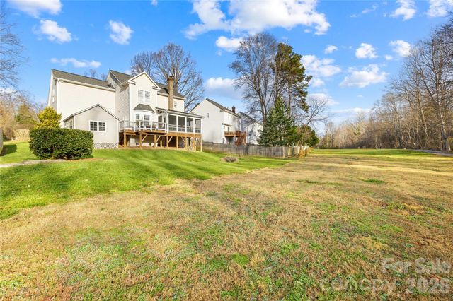 110 Easy Street, Mooresville, NC 28117