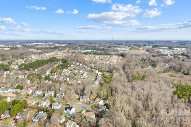 110 Easy Street, Mooresville, NC 28117