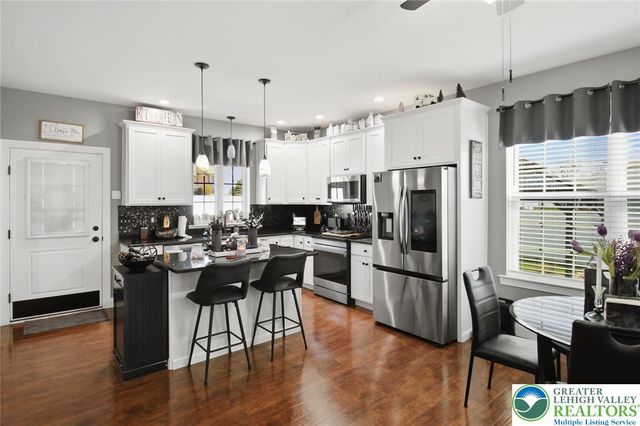 1180 Sunrise Lane, Slatington Boro, PA 18080