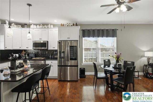 1180 Sunrise Lane, Slatington Boro, PA 18080