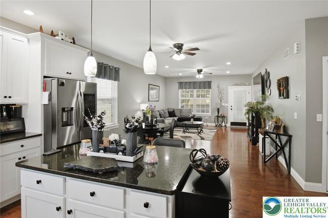 1180 Sunrise Lane, Slatington Boro, PA 18080