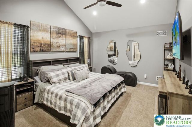 1180 Sunrise Lane, Slatington Boro, PA 18080