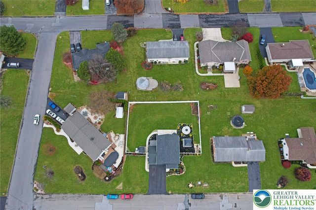 1180 Sunrise Lane, Slatington Boro, PA 18080